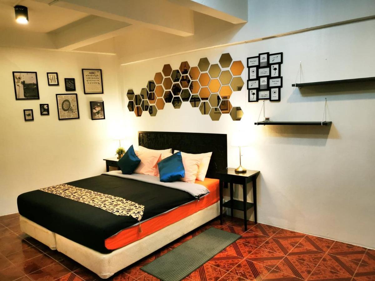 Beach Gallery House Jomtien Beach Exterior photo