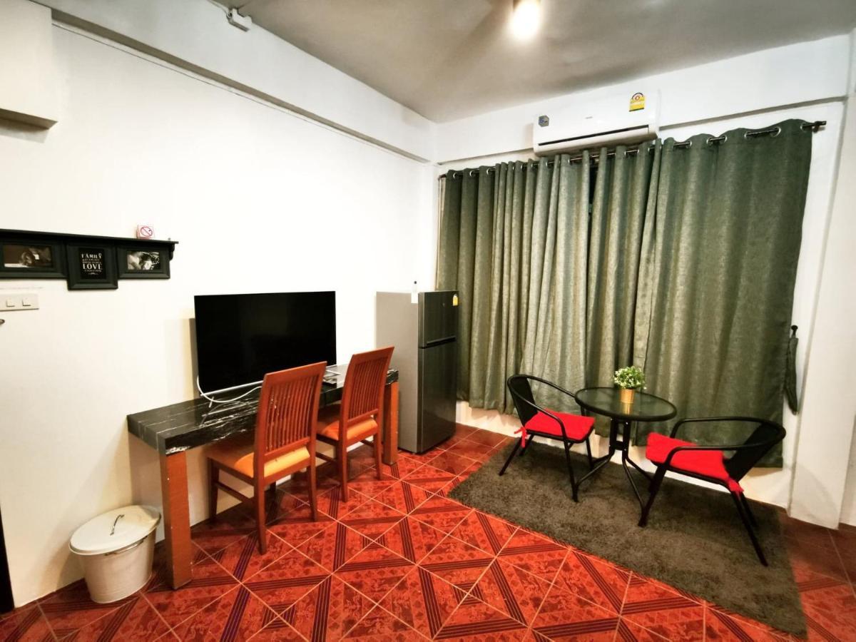 Beach Gallery House Jomtien Beach Exterior photo