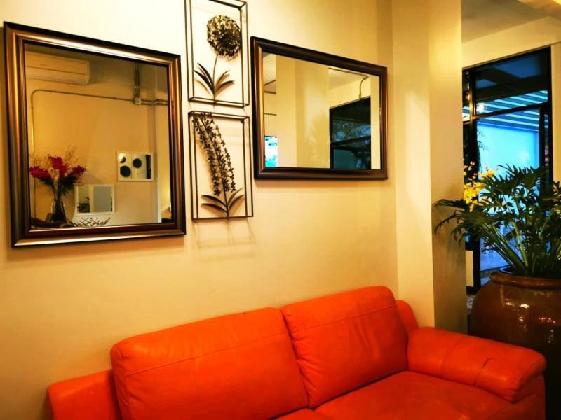 Beach Gallery House Jomtien Beach Exterior photo